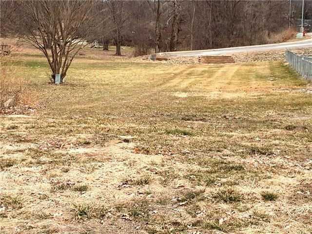 3103 Cook Rd, St Joseph, MO 64506