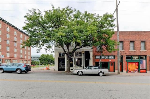 120 - 122 W 5th St, Kansas City, MO 64105