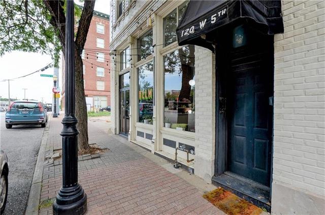 120 - 122 W 5th St, Kansas City, MO 64105