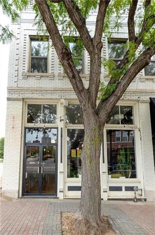 120 - 122 W 5 St, Kansas City, MO 64105