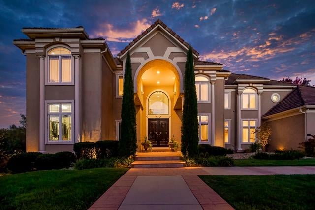 14563 Granada Cir, Overland Park, KS 66224