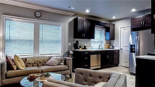 3845 Wyandotte St, Kansas City, MO 64111