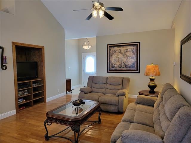 181 Bear Paw Rd, Camdenton, MO 65020