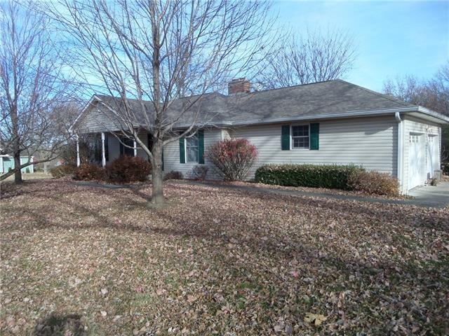 206 S Mill St, Dover, MO 64022