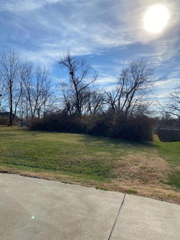 3535 NE 85th St, Kansas City, MO 64156