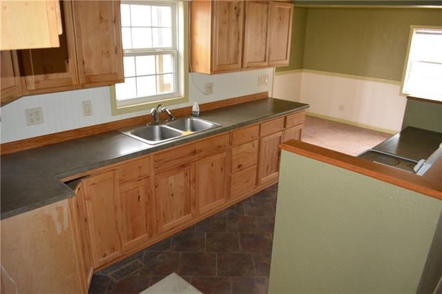 329 W 10th St, Lyndon, KS 66451