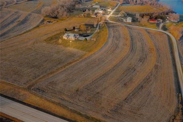 13935 Waterloo Rd, Wellington, MO 64097