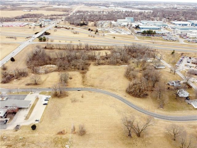 S Riverside Rd, St Joseph, MO 64507