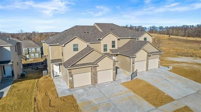 10504-10 Kane Dr, Kansas City, KS 66109