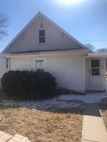 322 Main St, Osage City, KS 66523