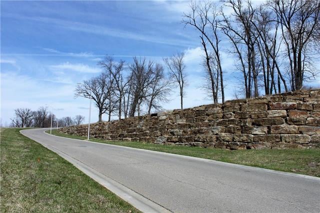 10001 N Cypress Ave, Kansas City, MO 64156