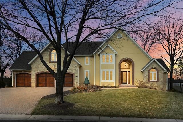 13206 Barkley St, Overland Park, KS 66209