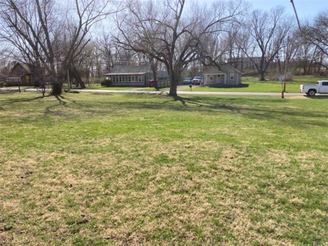13309 Locust St, Kansas City, MO 64145