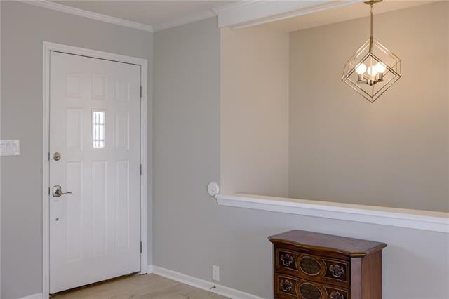 419 Woodland Rd, Riverside, MO 64150