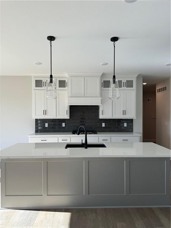 10127 N Kansas Ct, Kansas City, MO 64155