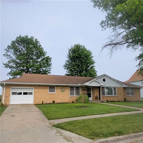 613 N Main St, Blackburn, MO 65321