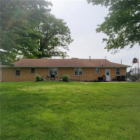 613 N Main St, Blackburn, MO 65321