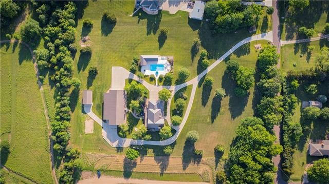 2329 NE 31st St, Topeka, KS 66617