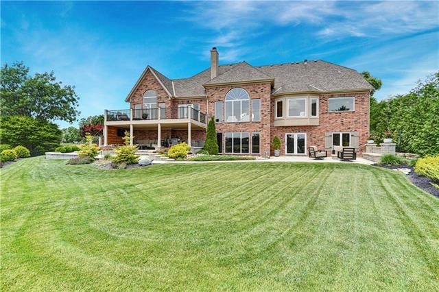 5909 Golden Bear Dr, Overland Park, KS 66223