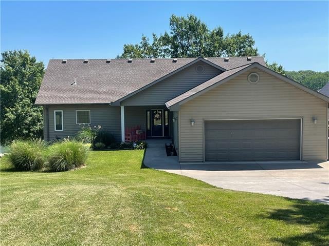 1414 Lake Viking Ter, Gallatin, MO 64640