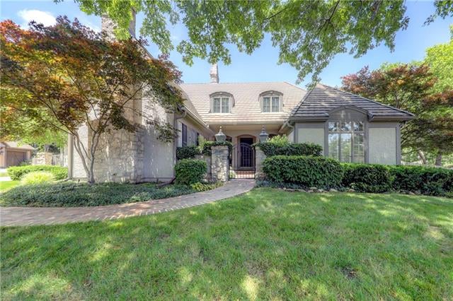 10335 Alhambra St, Overland Park, KS 66207