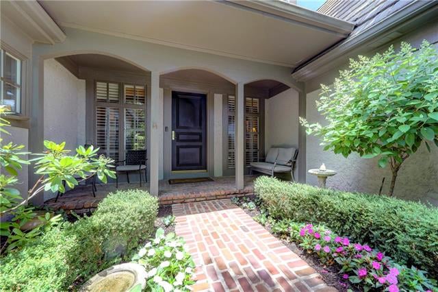10335 Alhambra St, Overland Park, KS 66207
