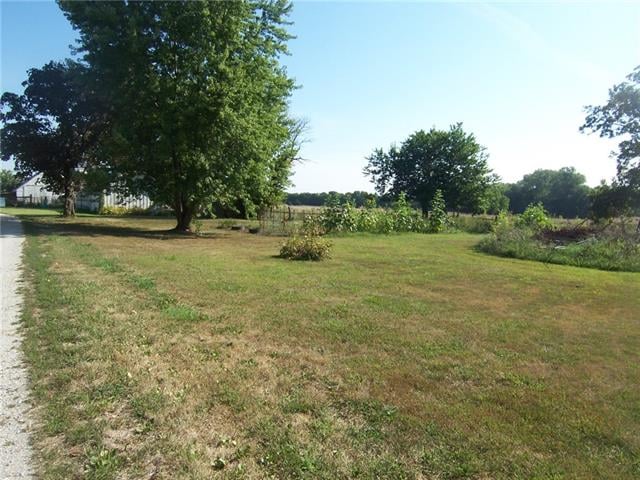 9278 31 Ks Hw, Blue Mound, KS 66010