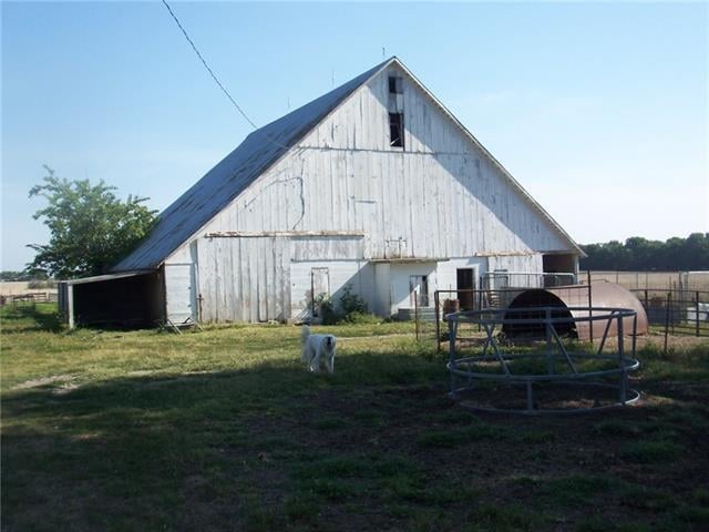 9278 31 Ks Hw, Blue Mound, KS 66010