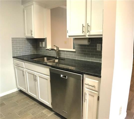 12131 Hayes St, Overland Park, KS 66213