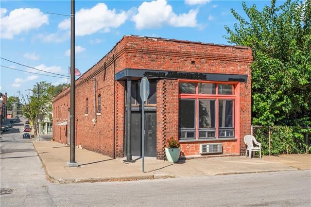 1018 Missouri Ave, Kansas City, MO 64106