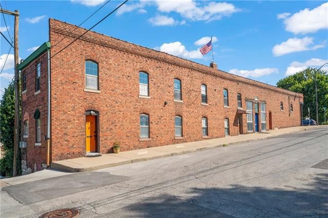 1018 Missouri Ave, Kansas City, MO 64106