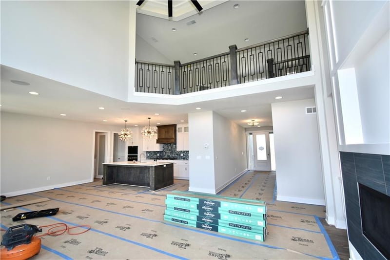 7725 N Donnelly Ave, Kansas City, MO 64158