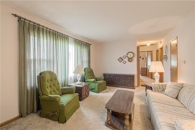 10825 E 147th St, Kansas City, MO 64149