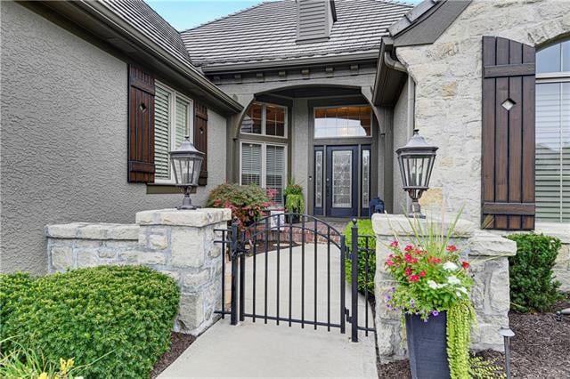 14012 Nicklaus Dr, Overland Park, KS 66223