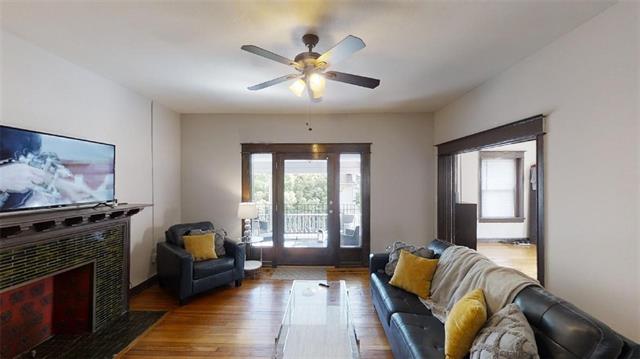 200 W 36th St, Kansas City, MO 64111