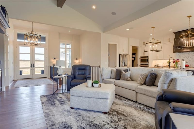 4500 W 157th St, Overland Park, KS 66224
