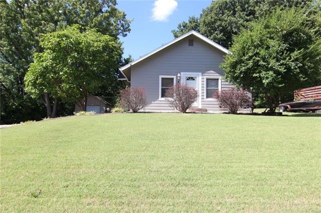 4830 Woodward St, Overland Park, KS 66203