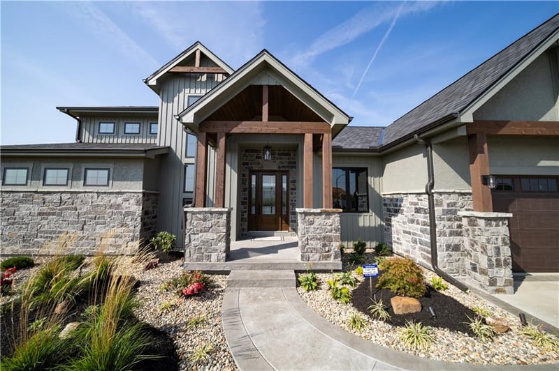 8540 N Booth Ave, Kansas City, MO 64157