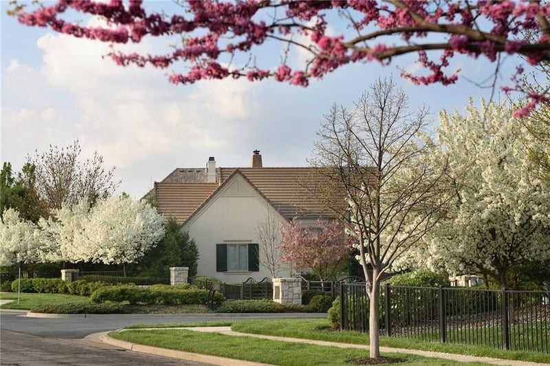 2103 W 116 St, Leawood, KS 66211