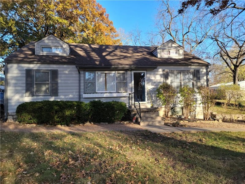 4725 Antioch Rd, Overland Park, KS 66203