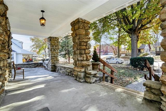 3236 E 29th St, Kansas City, MO 64128