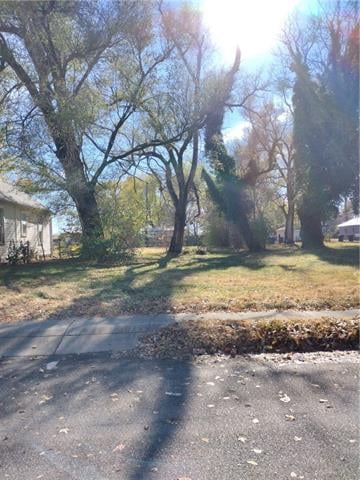 547 Gordon St, Topeka, KS 66608