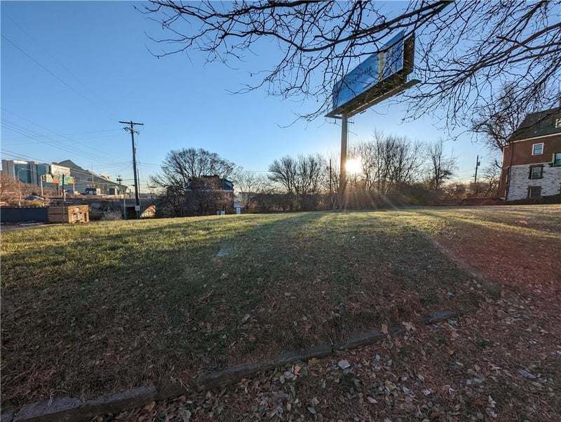 1703 Jefferson St, Kansas City, MO 64108