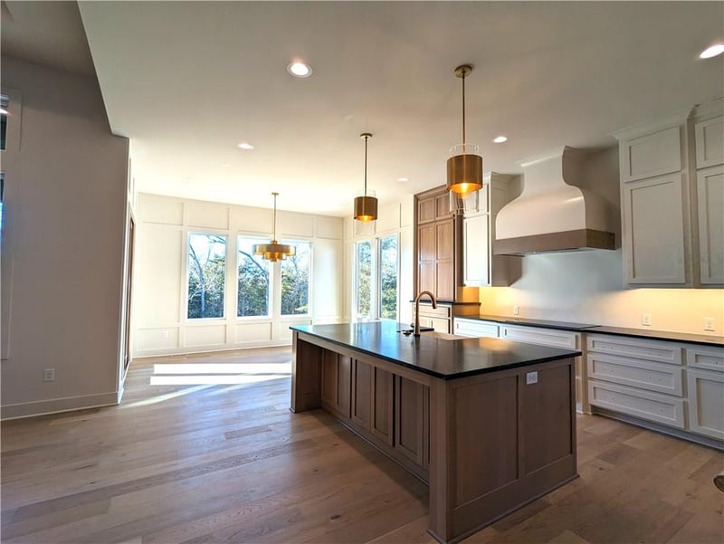 16908 Hayes St, Overland Park, KS 66085