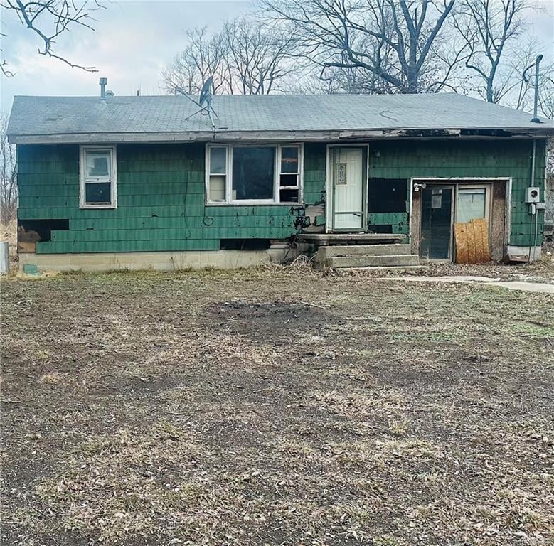 108 Jones St, Levasy, MO 64066
