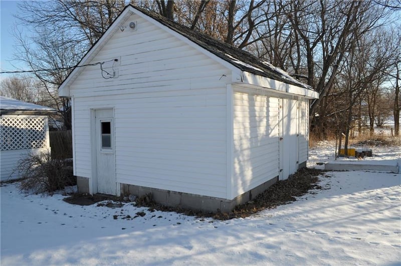 502 W Vermont St, King City, MO 64463