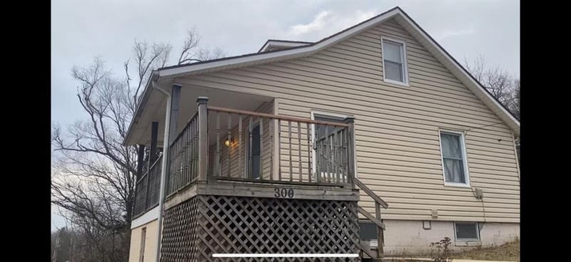 300 Dawson St, Easton, KS 66020