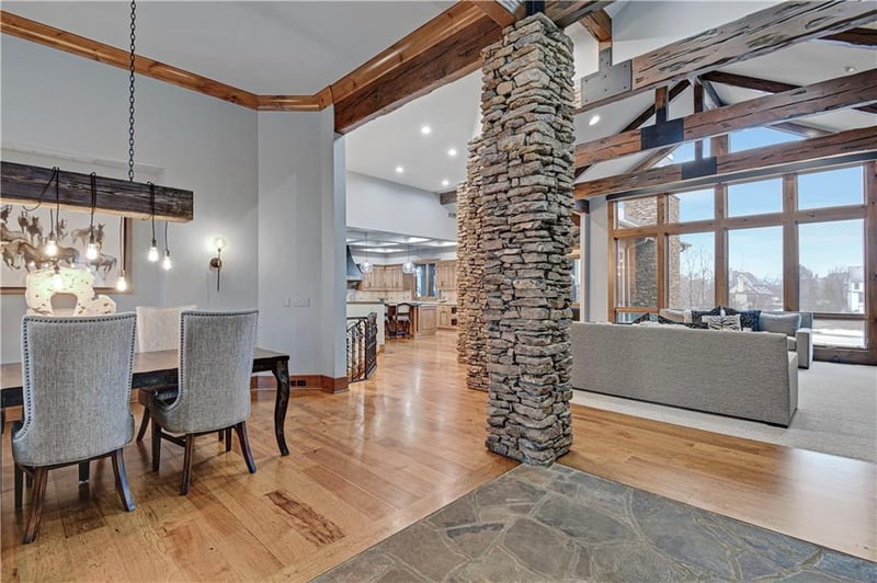 13837 Horton Dr, Overland Park, KS 66223