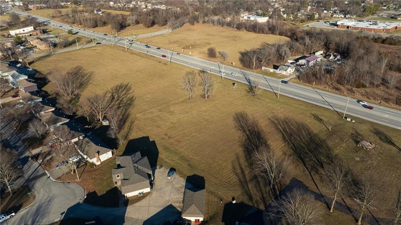 4075 M 7 Hw, Blue Springs, MO 64015