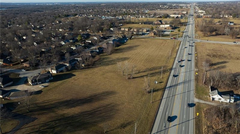 4075 M 7 Hw, Blue Springs, MO 64015